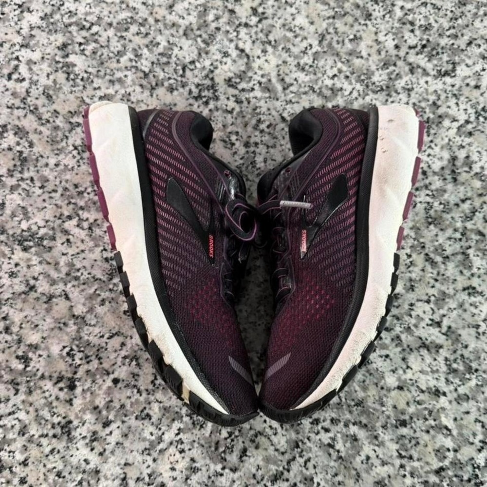 Brooks Women's Ghost 12 Purple Running Sneaker Shoe W7.5 - Picture 2 of 6